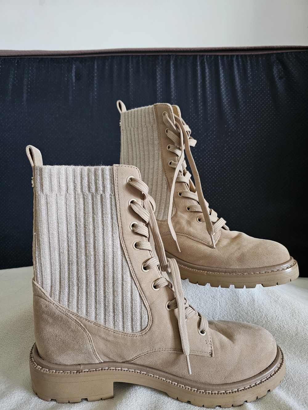 EXELLENT SAM EDELMAN Woms Lydell Combats Boots Sesame Suede/knit Color SIZE 7M - Picture 4 of 12